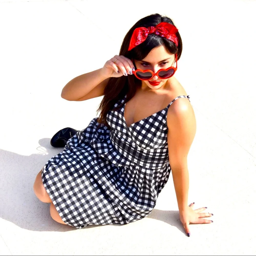 🌻 HOST PICK 🌻 Banana Republic Black & White Gingham Spaghetti Strap Dress - Picture 2 of 6